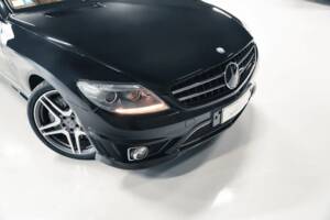 Image 2/40 of Mercedes-Benz CL 65 AMG (2008)