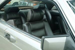Image 18/50 of Mercedes-Benz 420 SEC (1989)