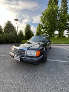 Bild 1/25 von Mercedes-Benz 300 E-24 (1991)