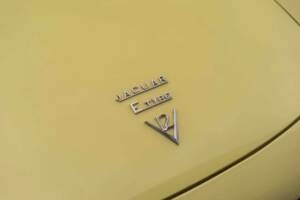 Immagine 41/50 di Jaguar Type E V12 (1973)
