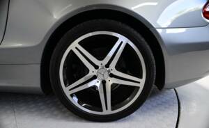 Image 46/50 of Mercedes-Benz SL 500 (2008)
