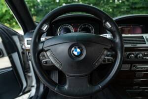 Image 34/50 de BMW 745d (2005)