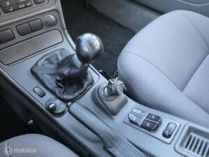 Image 19/37 of Saab 9-5 Hearse (2003)