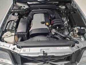 Bild 22/30 von Mercedes-Benz SL 280 (1993)