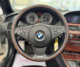 Imagen 11/26 de BMW 650i (2006)