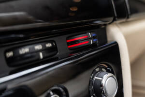 Image 19/36 of Rolls-Royce Phantom DHC (2008)