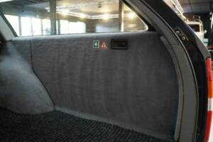 Bild 50/50 von Mercedes-Benz E 280 T (1994)