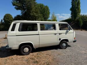 Bild 3/17 von Volkswagen T3 Multivan 1.6 TD (1990)