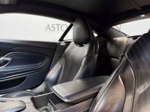 Afbeelding 24/26 van Aston Martin DB 11 V8 (2018)