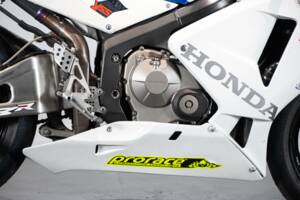 Image 33/50 de Honda DUMMY (2004)