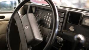 Image 10/15 of Renault R 4 (1987)