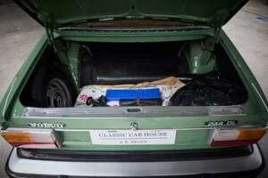 Immagine 41/98 di Volvo 244 DL (1975)