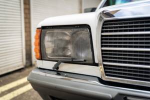 Image 43/50 of Mercedes-Benz 500 SEL (1984)