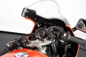 Immagine 38/50 di Yamaha RZV 500 R (1985)