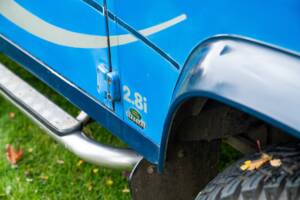 Image 46/50 of Land Rover Defender 90 "50th Anniversary" (1998)