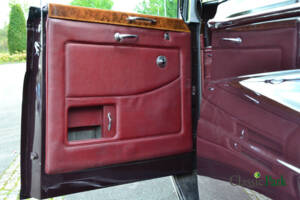Image 17/50 de Rolls-Royce Phantom V James Young (1964)