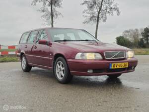 Bild 7/37 von Volvo V 70 2.5 (1997)