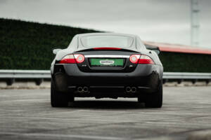 Image 4/33 of Jaguar XKR (2008)