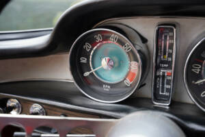 Image 20/50 of Volvo 1800 S (1964)
