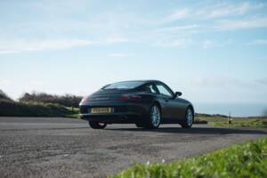 Imagen 35/50 de Porsche 911 Carrera 4 (2001)