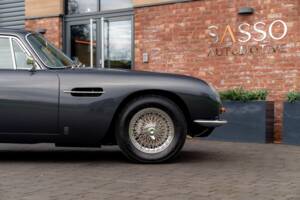 Image 22/79 of Aston Martin DB 6 (1968)