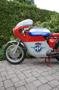 Image 32/36 of MV Agusta DUMMY (1972)