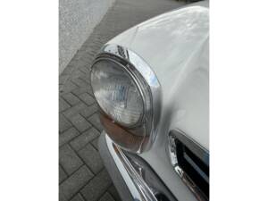 Image 20/50 of Mercedes-Benz 280 SL (1971)