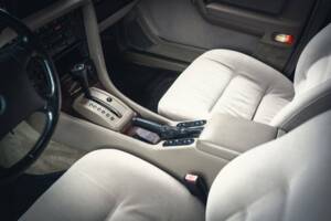 Bild 8/15 von Opel Senator 3,0i 24V (1992)