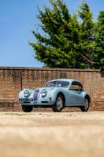 Image 28/50 of Jaguar XK 140 FHC (1955)