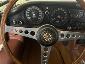 Bild 17/47 von Jaguar E-Type (1968)