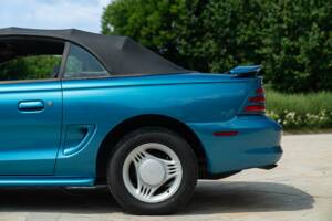 Image 34/50 of Ford Mustang (1994)