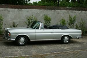 Afbeelding 12/25 van Mercedes-Benz 280 SE 3,5 (1971)