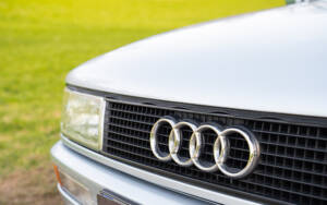 Image 16/70 of Audi 90 - 2.3E (1990)