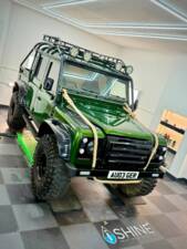 Image 2/31 de Land Rover Defender 110 (2005)