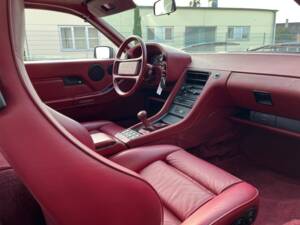 Bild 9/17 von Porsche 928 GT (1989)