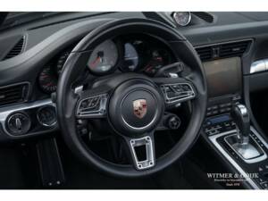 Bild 11/36 von Porsche 911 Carrera 4S (2016)