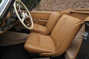 Image 18/50 of Mercedes-Benz 190 SL (1956)
