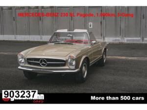 Image 1/12 of Mercedes-Benz 230 SL (1966)