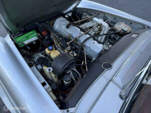 Image 25/27 of Mercedes-Benz 230 SL (1967)