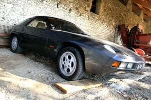 Afbeelding 2/16 van Porsche 928 (1978)