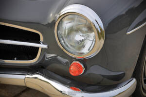 Image 15/59 of Mercedes-Benz 190 SL (1958)