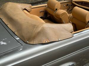 Bild 30/50 von Mercedes-Benz 220 SE b (1966)