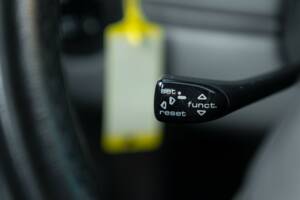 Image 36/50 of Porsche Boxster (1997)