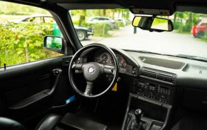 Bild 37/45 von BMW M5 (1992)