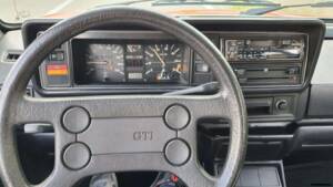 Afbeelding 22/50 van Volkswagen Golf Mk I Convertible 1.1 (1981)