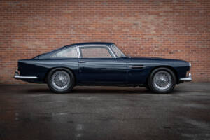 Image 5/72 de Aston Martin DB 4 (1962)
