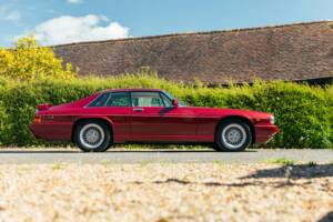 Image 19/50 of Jaguar XJR-S V12 Le Mans (1991)