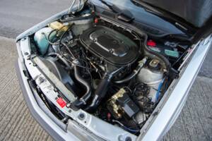 Bild 22/29 von Mercedes-Benz 190 E 2.0 (1992)