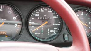 Image 19/23 of Porsche 911 Carrera 2 (1994)