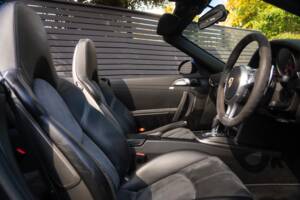 Image 30/54 of Porsche 911 Carrera GTS (2011)